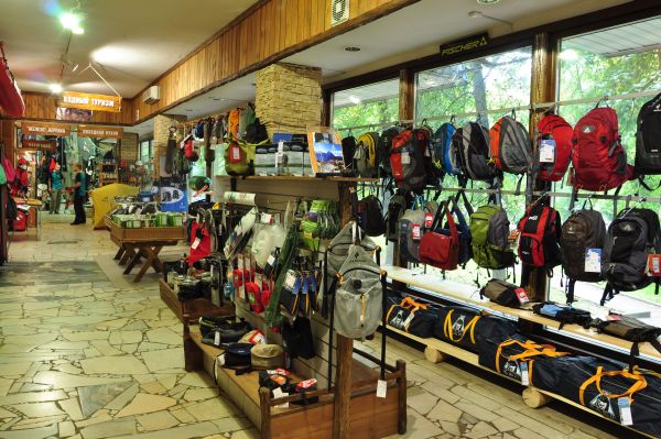 Экипировочный outdoor-центр АльпИндустрия на Первомайской